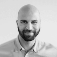 Nima Larkani, Verkoop binnendienst 